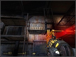 When the pallet stops, get back on the highest platform - Freeman Pontifex p. III - Walkthrough - Half-Life 2: Episode Two - Game Guide and Walkthrough