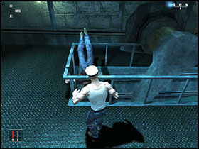 Hide between the crates to the right (looking from the starting position) and wait for the sailor to get near - Death of the Mississippi - Walkthrough - Hitman: Blood Money - Game Guide and Walkthrough