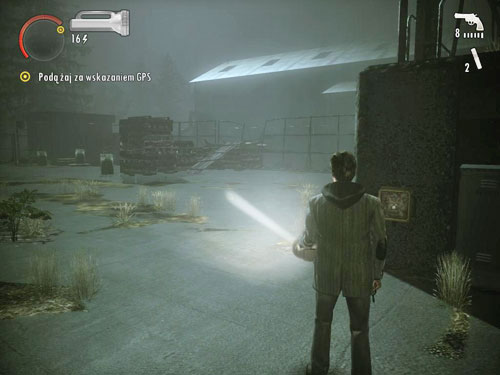 Leave the building and jump down to the yard - Walkthrough - DLC 1: The Signal Part 3 - Walkthrough - Alan Wake - Game Guide and Walkthrough
