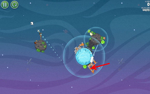 With the first shot, it's difficult to refer to anything to help with the launch - Level 2-6 - Cold Cuts - Angry Birds Space - Game Guide and Walkthrough