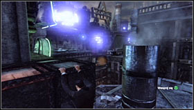 Approach the ledge and following the instructions, press the right trigger and A at the same time - Climb to the top of the ACE Chemical building to collect your equipment - Main story - Batman: Arkham City - Game Guide and Walkthrough