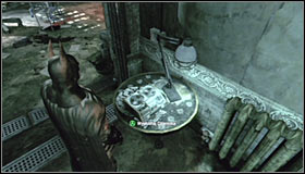 After reaching the marked spot, look for a door #1 leading inside the Identity Thief's hideout - Identity Theft - Side missions - Batman: Arkham City - Game Guide and Walkthrough