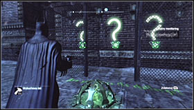 Don't try using Batarangs here, just approach each of the three interactive question marks and spray Explosive Gel #1 - Batman trophies (15-24) - Park Row - Batman: Arkham City - Game Guide and Walkthrough