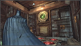 Note that you have ended up nearby the Trophy cage #1 and in order to open it you will have to touch the plate on the wall #2 - Batman trophies (09-16) - Industrial District - Batman: Arkham City - Game Guide and Walkthrough