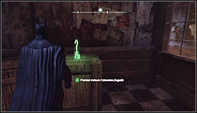 Approach the Trophy from the west - Batman trophies (10-21) - Bowery - Batman: Arkham City - Game Guide and Walkthrough
