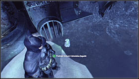 Prepare the Freeze Blast and aim at the fenced part of the tank #1, causing an ice float to be created - Batman trophies (01-10) - Museum - Batman: Arkham City - Game Guide and Walkthrough