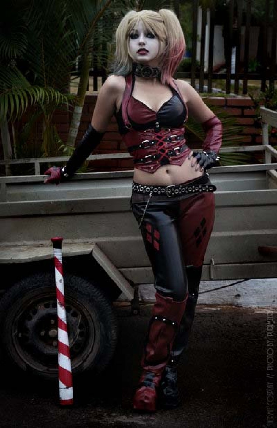 Harley-Quinn-Cosplay-Gamers-Heroes-38.jpg