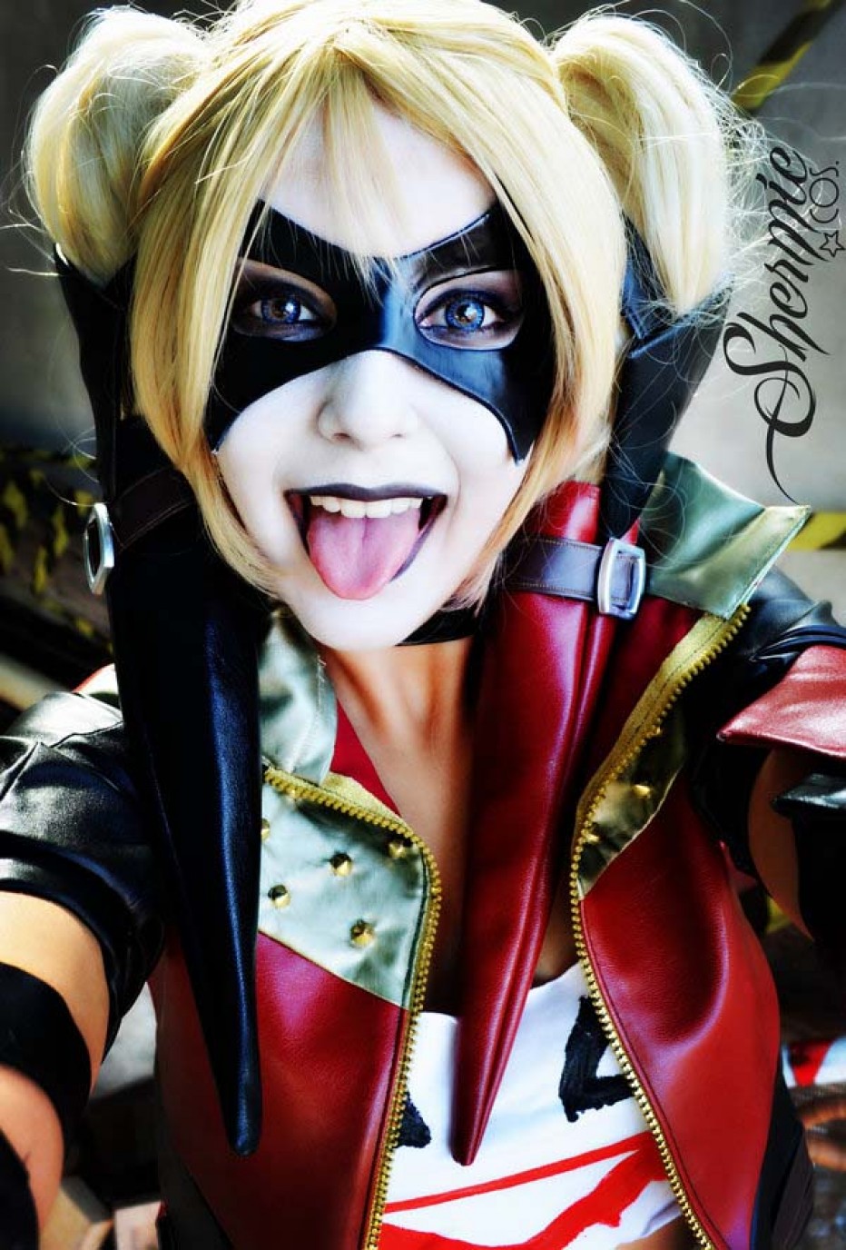 Harley-Quinn-Cosplay-Gamers-Heroes-34.jpg