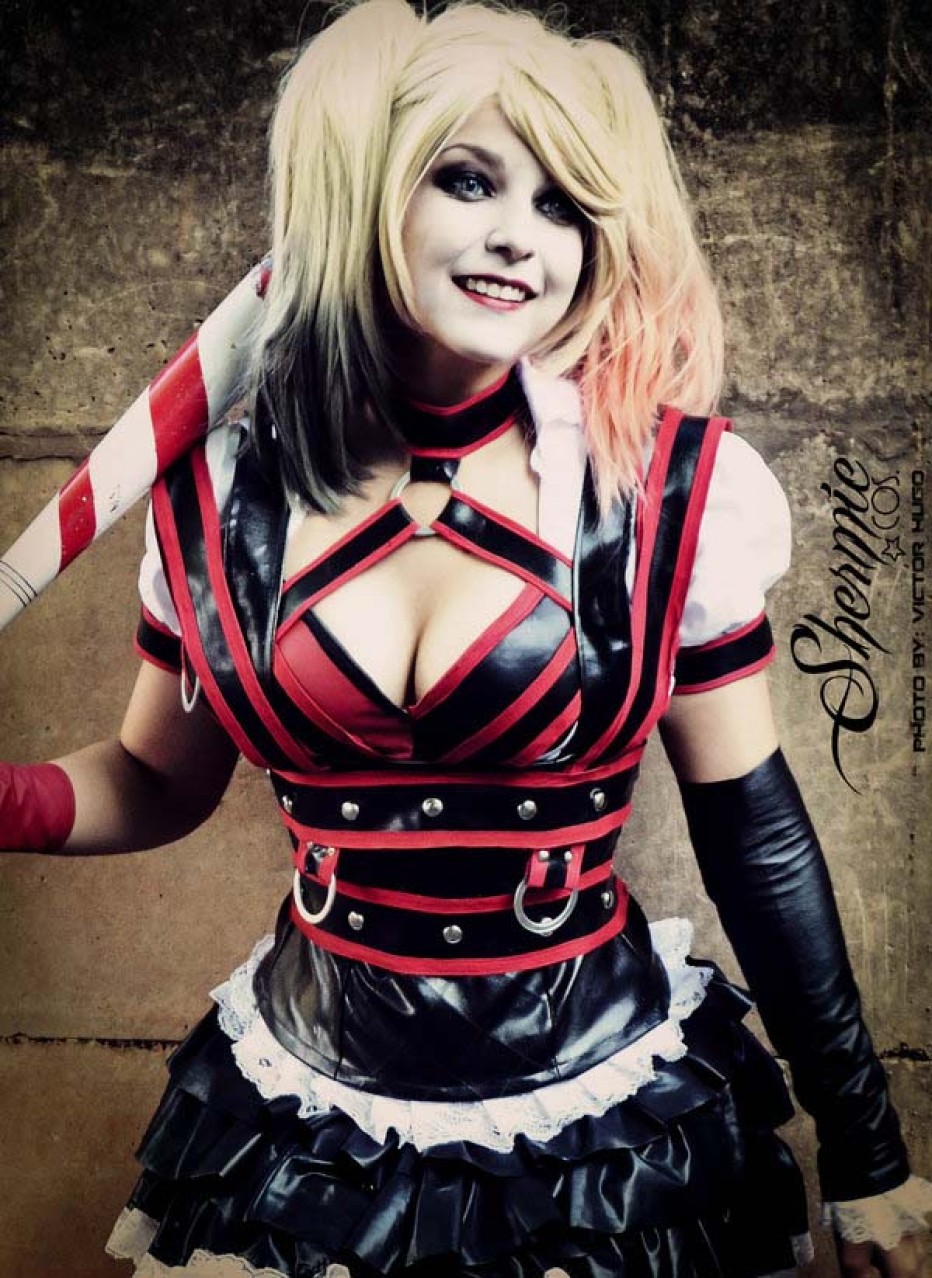 Harley-Quinn-Cosplay-Gamers-Heroes-18.jpg