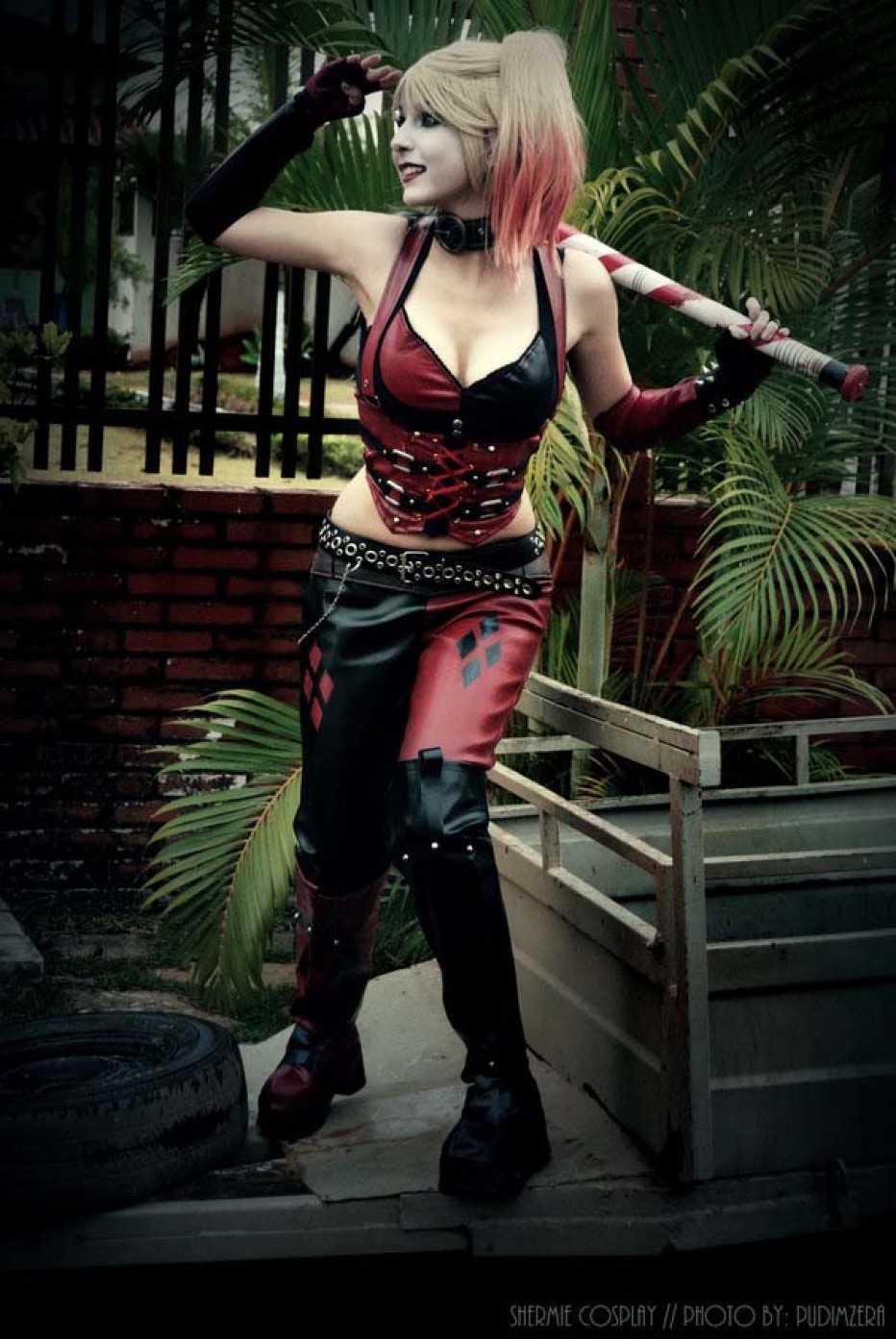 Harley-Quinn-Cosplay-Gamers-Heroes-1.jpg