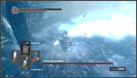 Then run towards Seath and hit his side - Seath The Scaleless - How to kill a boss - Dark Souls - Game Guide and Walkthrough