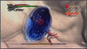 At least in this phase you can see the energy bar - Mission 18: The Destroyer - WALKTHROUGH - Devil May Cry 4 - Game Guide and Walkthrough