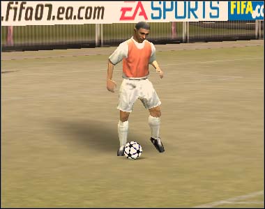 1 - Dribbling - Movement on the pitch - FIFA 07 - Game Guide and Walkthrough