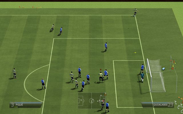A low cross can be useful to play the ball to the near post towards an incoming player who can try to surprise the enemy goalkeeper with a sharp angle shot - Corners - Set pieces - FIFA 14 - Game Guide and Walkthrough