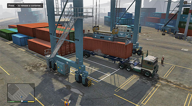Lift the container that you have just grabbed and move the entire carriage to the right - 30: Scouting the Port - Main missions - Grand Theft Auto V - Game Guide and Walkthrough