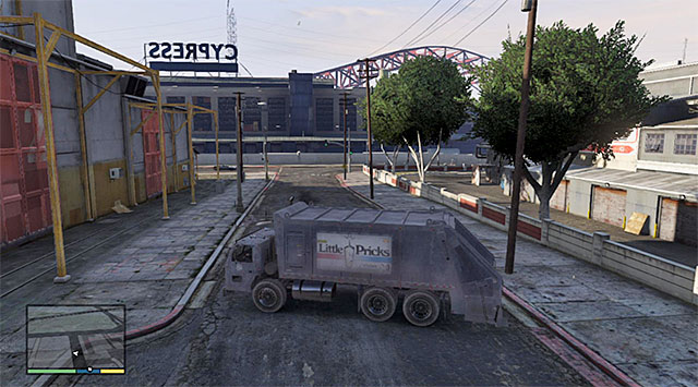 Ju8st like before, you can reach the base, located in the El Burro Heights district, as any of the three protagonists - 41: Blitz Play #2 - Main missions - Grand Theft Auto V - Game Guide and Walkthrough