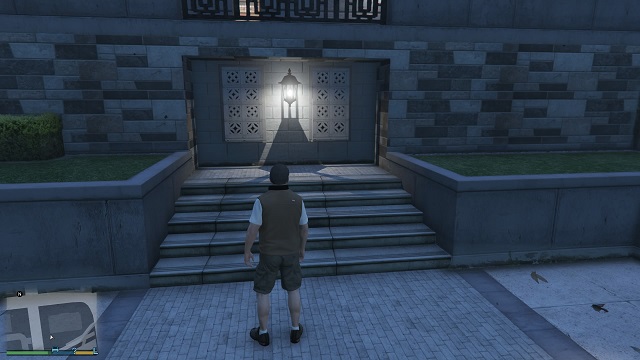 The lamp is clearly showing us that the inscription is close. - Inscriptions - Murder Mystery - Grand Theft Auto V - Game Guide and Walkthrough