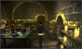 After you learn how to add the ingredients, you will have to warm up the mixture [1] - Nearly Headless Nick and a Potions lesson - Walkthrough - Harry Potter and the Half-Blood Prince - Game Guide and Walkthrough