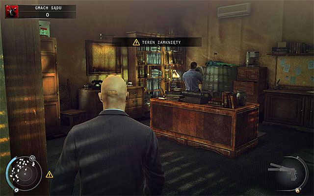 The room at the end of the corridor, right from the courthouse entrance is occupied by a single guard, regardless of the difficulty settings - Courthouse - Exploring the courthouse - 15: Skurkys Law - Hitman: Absolution - Game Guide and Walkthrough