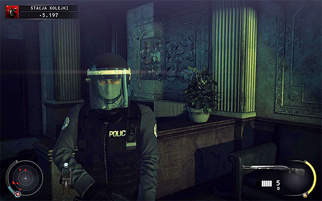 It is very hard to obtain Chicago SWAT officer disguise - 4: Run For Your Life - Challenges - Hitman: Absolution - Game Guide and Walkthrough