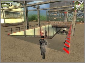 Get closer to the big antenna - [Mission 11] Broadcast News - Walkthrough - Just Cause - Game Guide and Walkthrough