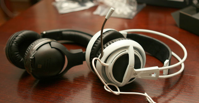 Steel Series Headphone