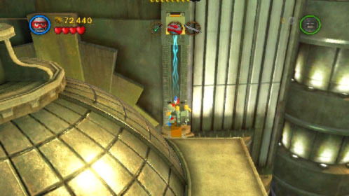 In the next location use Batman's rocket to destroy silver brick and use Robin's magnesium on the top (picture) - Harboring a Criminal - Walkthrough - LEGO Batman 2: DC Super Heroes - Game Guide and Walkthrough