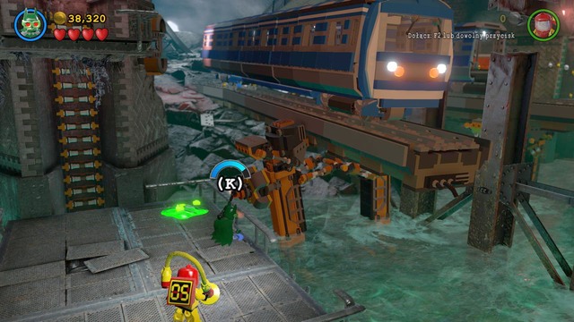 Switch characters to Batman and approach the pillar that supports the train - Pursuers in the Sewers - Walkthrough - LEGO Batman 3: Beyond Gotham - Game Guide and Walkthrough