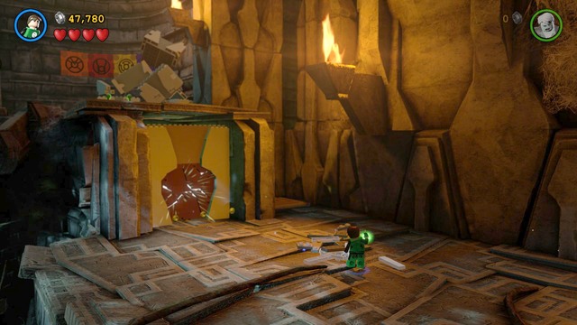Head right and fly over the chasm as Green Lantern - Need for Greed - Walkthrough - LEGO Batman 3: Beyond Gotham - Game Guide and Walkthrough