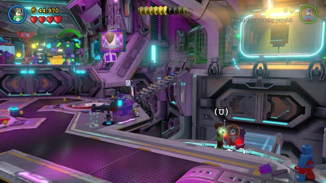 The next Minikit is in the right part of the arena where you fight Luthor - Minikits - Space Station Infestation - secrets - LEGO Batman 3: Beyond Gotham - Game Guide and Walkthrough