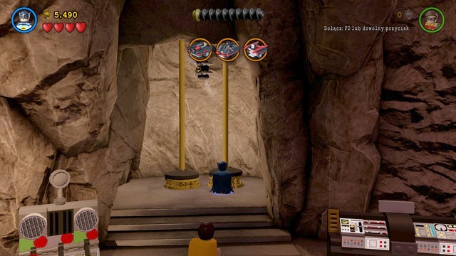 GO to the small cave in the middle of the room and jump up to collect a Minikit - Minikits - Same Bat-Time! Same Bat-Channel! - secrets - LEGO Batman 3: Beyond Gotham - Game Guide and Walkthrough