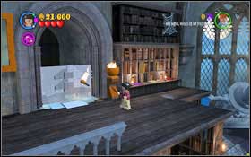 Jump on the yellow book #1 and Ron will once more use (WL) for you to be able to jump on the next books - use jump to get higher - Walkthrough - Year 1 Part 2 - Walkthrough - LEGO Harry Potter: Years 1-4 - Game Guide and Walkthrough