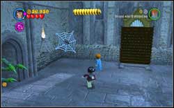 Slytherin (green): In the last room with the mirror you will find three spider-webs - knock down the spider with magic - Bonuses - Year 1 - Walkthrough - LEGO Harry Potter: Years 1-4 - Game Guide and Walkthrough