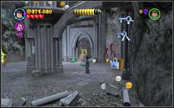 Harry (Slytherin Disguise): In the room with the flying keys you will find a blocked closet on the right - use (RD) - Bonuses - Year 1 - Walkthrough - LEGO Harry Potter: Years 1-4 - Game Guide and Walkthrough