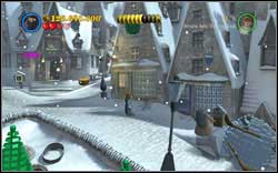 Gryffindor (red): After melting the big snowman, you will find a digging spot on the left - Bonuses - Year 3 - Walkthrough - LEGO Harry Potter: Years 1-4 - Game Guide and Walkthrough