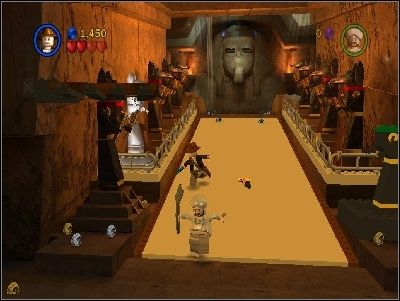 You will be in a big room - Chapter 4 - The Well of Souls - part 1 - Riders of the Lost Ark - LEGO Indiana Jones: The Original Adventures - Game Guide and Walkthrough