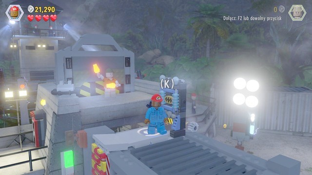 After you have entered the code, switch to Jophery and climb up the ladder, onto the container - Prologue - Jurassic Park - walkthrough - LEGO Jurassic World - Game Guide and Walkthrough