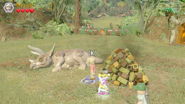 As Ellie, approach the triceratops feces, to the right (see the screenshot) - Welcome to Jurassic Park - Jurassic Park - walkthrough - LEGO Jurassic World - Game Guide and Walkthrough
