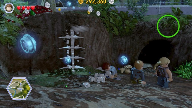 After you reach deeper into the park, switch to Grant and dig up bricks from the ground, which you can use to build a ladder - Restoring power - Jurassic Park - walkthrough - LEGO Jurassic World - Game Guide and Walkthrough