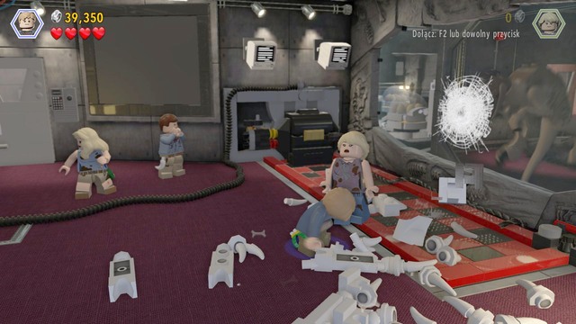 After the successful attempt to hack, you will be attacked by a velociraptor - Visitor center - Jurassic Park - walkthrough - LEGO Jurassic World - Game Guide and Walkthrough