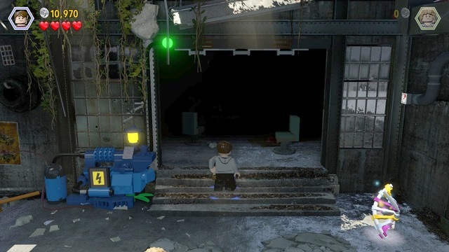 The third item, an ice cream on a stick, is in the fridge to your left - Out of Bounds - Jurassic World - walkthrough - LEGO Jurassic World - Game Guide and Walkthrough