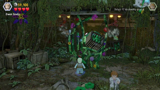 After you cut through the plants in the way, stand in the middle of the room and get the signal (the screenshot) - Out of Bounds - Jurassic World - walkthrough - LEGO Jurassic World - Game Guide and Walkthrough