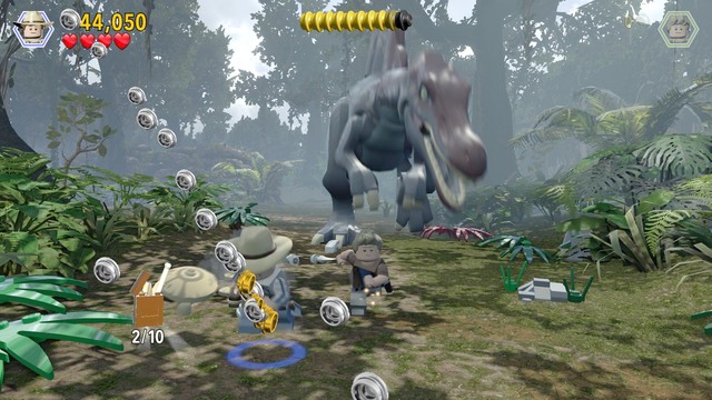 During the chase, try to avoid the charges of the spinosaurus - Landing Strip - Jurassic Park III - walkthrough - LEGO Jurassic World - Game Guide and Walkthrough