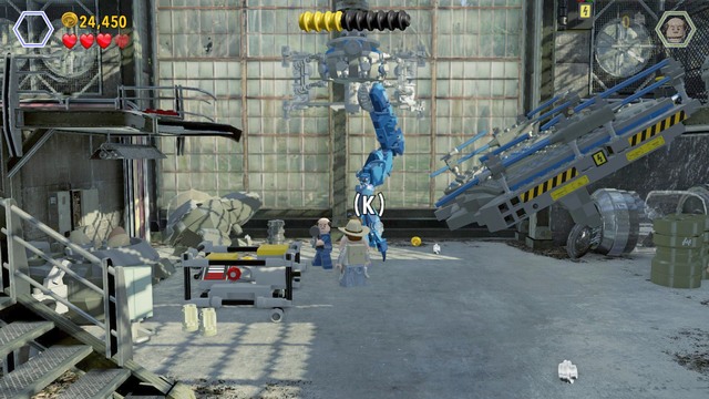 As soon as you enter, climb down the stairs and fix the mechanical claw, as Paul - Breeding facility - Jurassic Park III - walkthrough - LEGO Jurassic World - Game Guide and Walkthrough