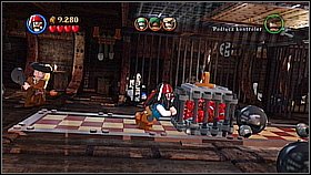 Now go right and activate the switch using the sword - Queen Annes Revenge - walkthrough - On Stranger Tides - LEGO Pirates of the Caribbean: The Video Game - Game Guide and Walkthrough