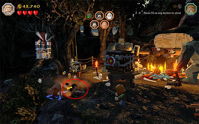 After the successful action, pick up the Flail from the ground and select it from the inventory - Stage 4 (Roast Mutton): Rescue the allies - Walkthrough - LEGO The Hobbit - Game Guide and Walkthrough