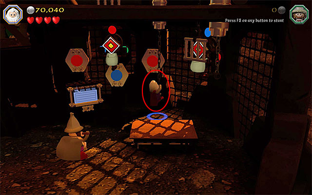 Wait until you cut to another group and start again, by smashing the objects in the area, While there, also hold down the building key/button at the hopping bricks - Stage 16 (Inside Information): Defeat Smaug - Walkthrough - LEGO The Hobbit - Game Guide and Walkthrough