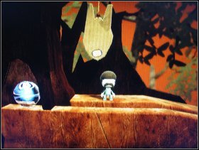 In order to get the second bonus you will need Cat Head Sticker - The Savannah - Burning Forest - The Savannah - LittleBigPlanet - Game Guide and Walkthrough