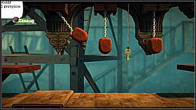 Now you can continue your moving right - you will reach a pit, with a sponge above - Grab and Swing - Da Vinci's Hideout - LittleBigPlanet 2 - Game Guide and Walkthrough