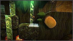 Start off by using the launch pad to collect a few items on the tree - Up and At 'Em - Eve's Asylum - LittleBigPlanet 2 - Game Guide and Walkthrough